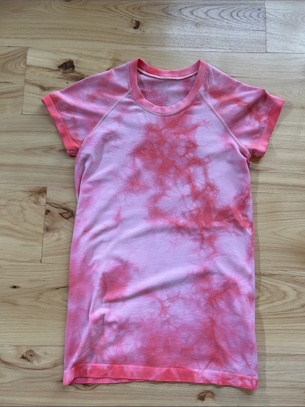 lululemon athletica Pink and Coral Tie-Dye Short Sleeve Tee